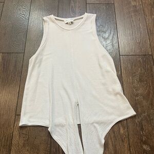 JUN&IVY cream sweater tank top with tie in front